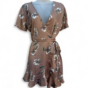 Sadie & Sage Floral Mini Dress in Brown and White